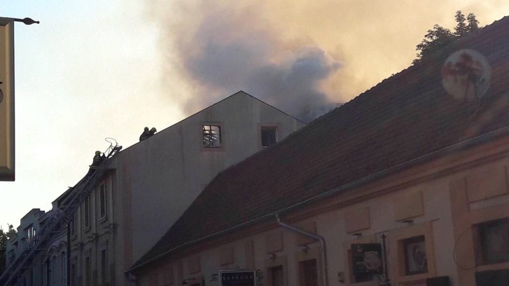 LOKALIZOVAN POŽAR U HOTELU U CENTRU SUBOTICE, NEMA POVREĐENIH