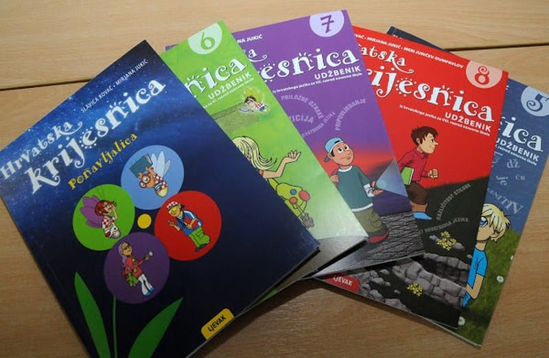 Menjaju se sporni udžbenici koji negiraju hrvatski, bosanski i crnogorski jezik
