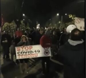 protest kovid pasosi