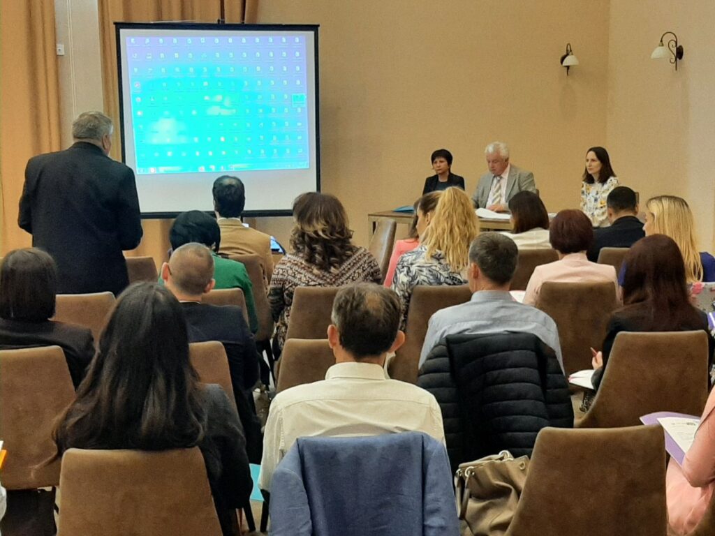 U Bačkoj Topoli održan seminar o integraciji Roma u sferu formalnog rada: Jačanje sopstvenog identiteta i obrazovanje put kojim treba ići