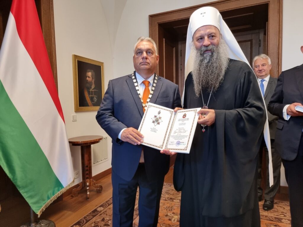 Patrijarh Porfirije uručio Orbanu najviše odlikovanje Srpske pravoslavne crkve