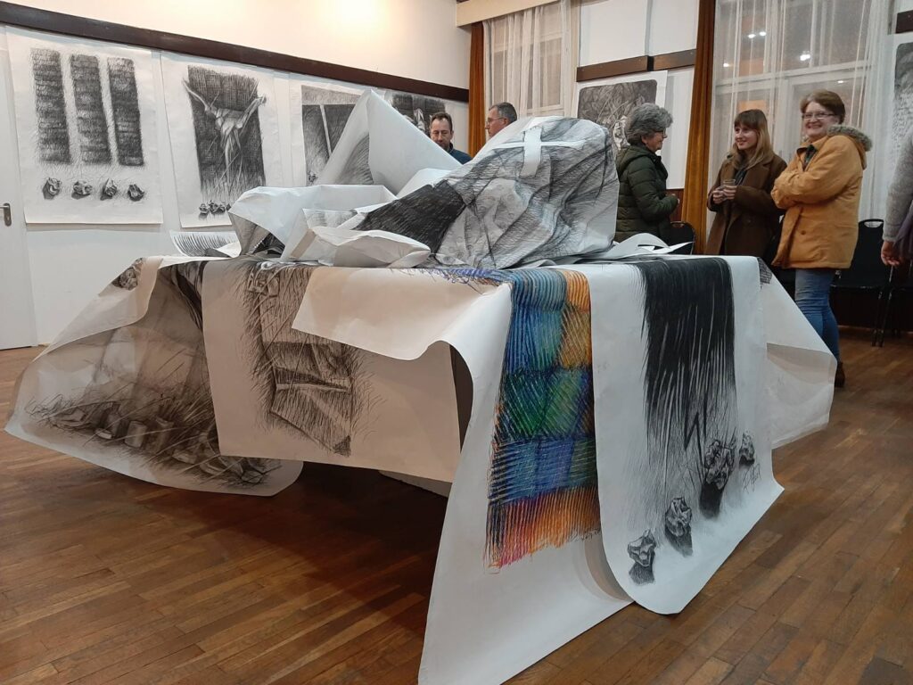 U bačkotopolskom Domu kulture predstavljeni “Veliki crteži” slikara Ištvana Žakija