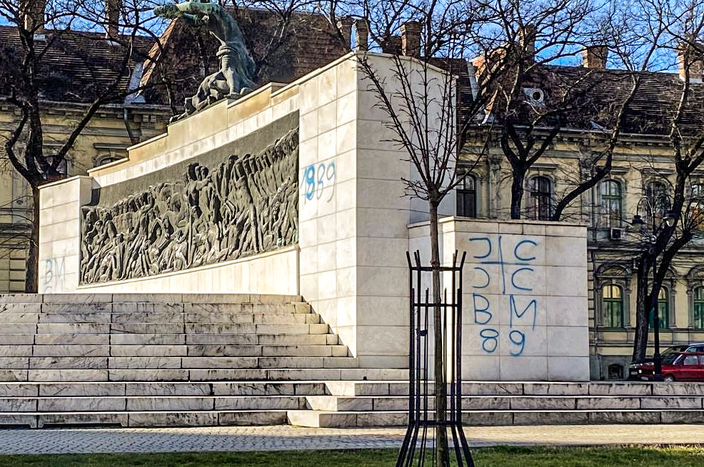 Rakočević Cvijanov (MZZSK): „Natpisi na spomeniku žrtvama fašizma vandalski čin i biće uklonjeni u najkraćem vremenu“