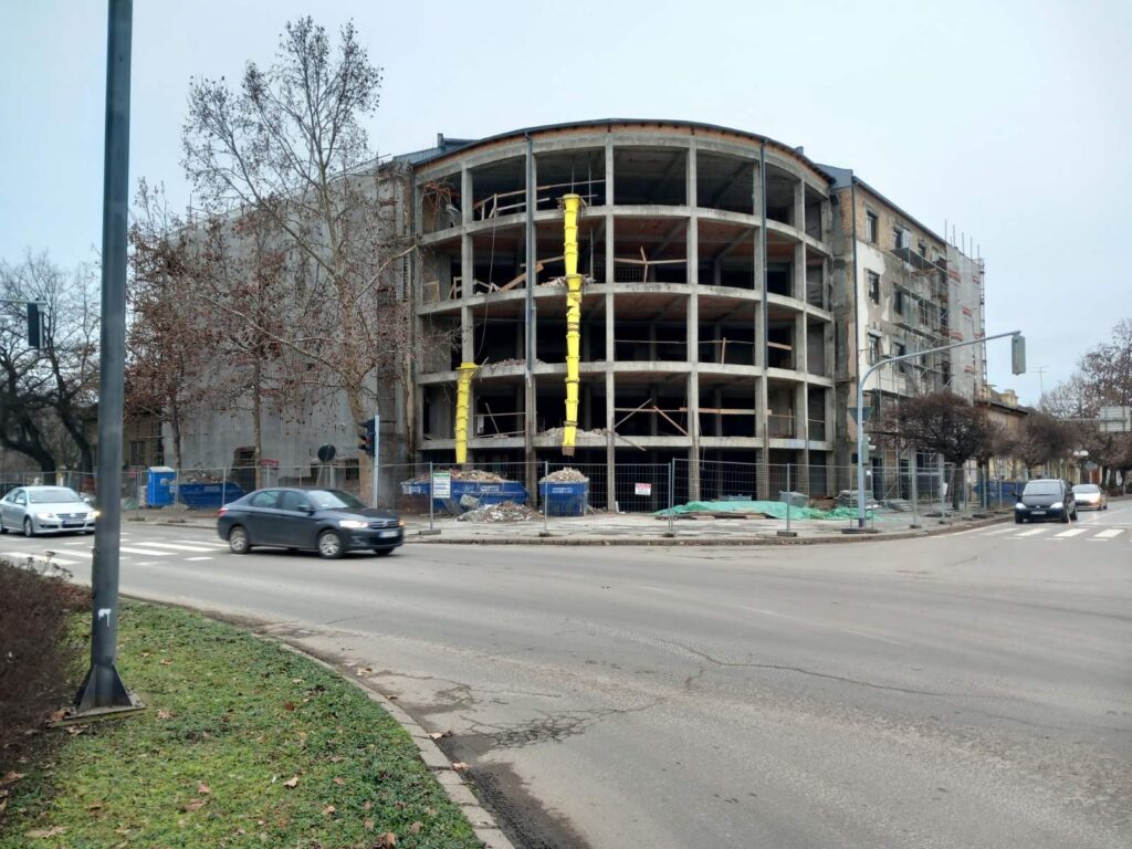 Bačka Topola: Raskinut ugovor sa izvođačem radova na rekonstrukciji zgrade nekadašnjeg hotela “Panonija”