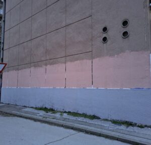 Prekrecen mural Slava Rusiji Tokio