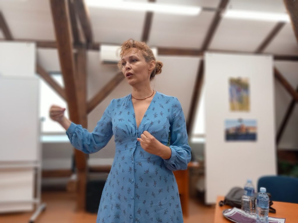 Gošća Biblioteke “Eržebet Juhas” – Biljana Grbović, savetnica za roditelje: Nije sve u tradicionalnom vaspitanju bilo pogrešno