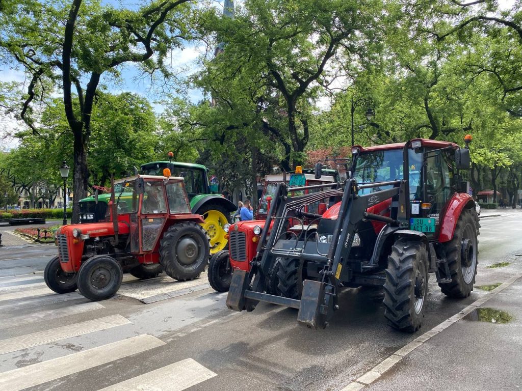 Poljoprivrednici napustili sastanak u Vladi, traže razgovor sa premijerkom