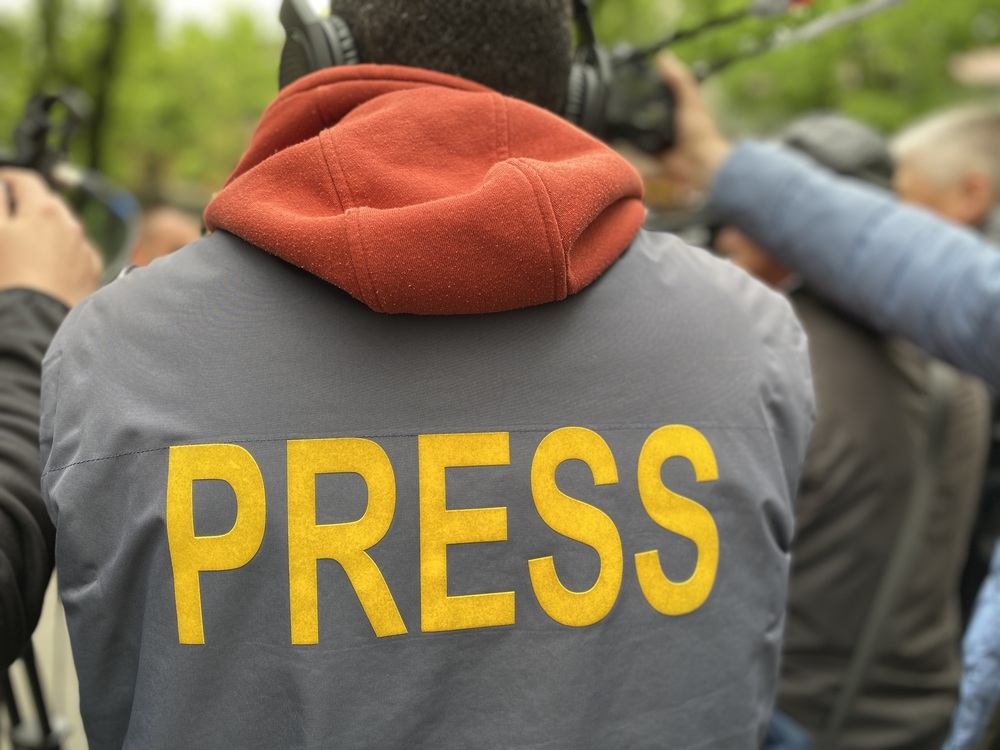 NDNV: Poslednja šansa da se izbegnu pogubne posledice po medijske slobode u Srbiji
