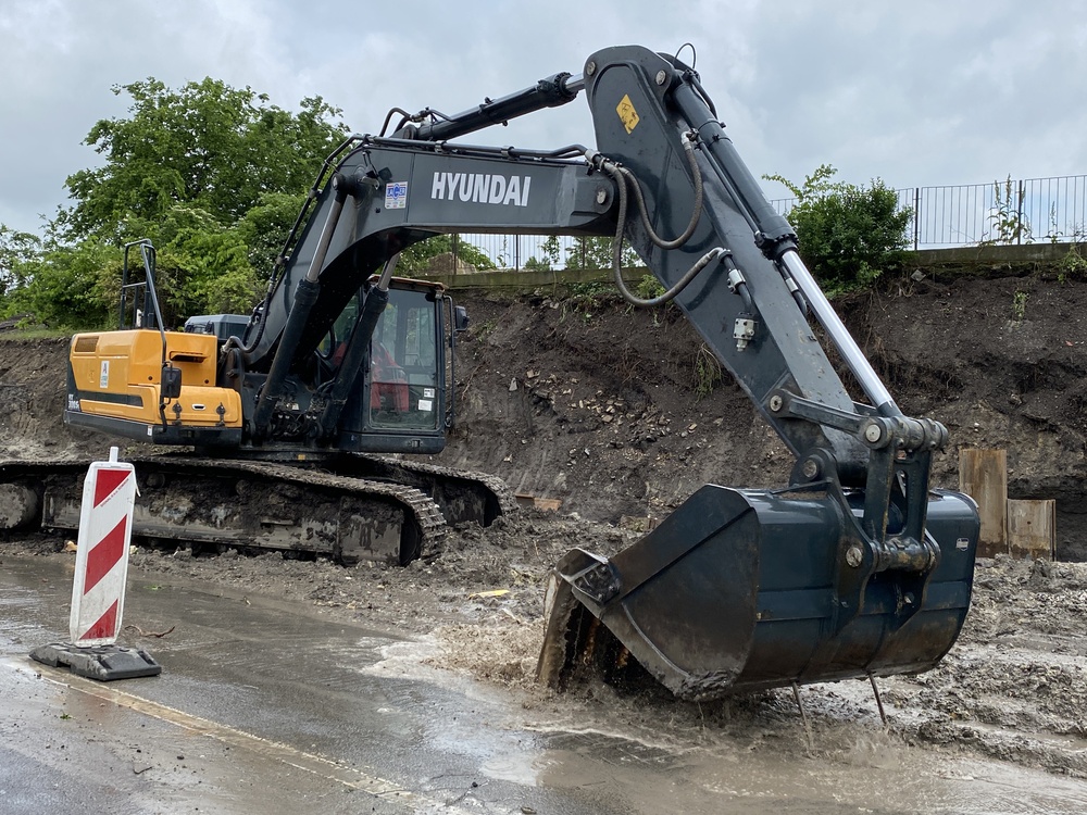 Kern: Izvođači radova na izgradnji brze pruge u obavezi da sve uništene puteve u Subotici poprave