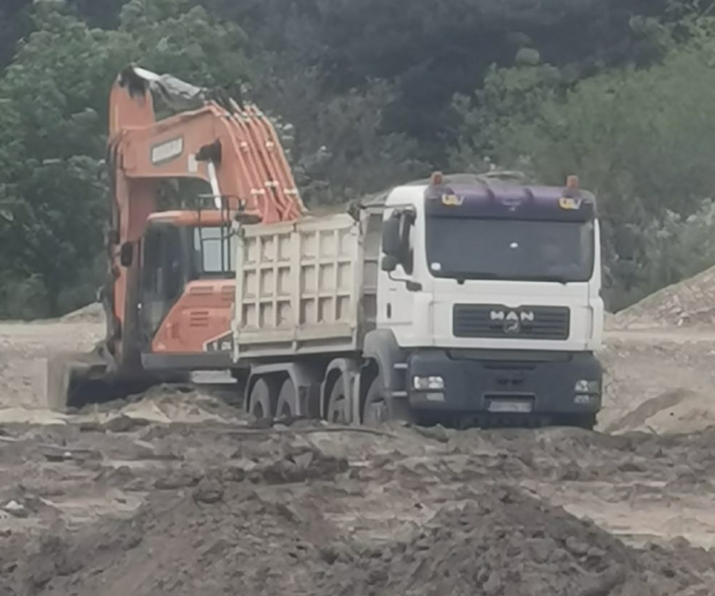 Subotički inspektor: Nema nelegalnog iskopavanja peska na Kelebiji, u toku radovi na izgradnji brze pruge