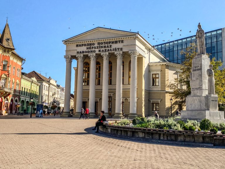 Predstavom „Sabirni centar“ u martu se otvara nova zgrada subotičkog Narodnog pozorišta