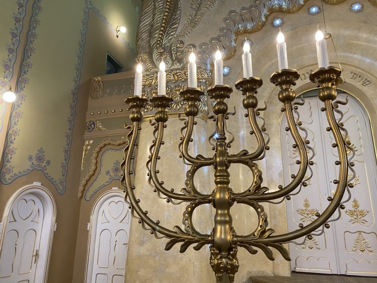 Javni školski čas u Sinagogi u znak sećanja na žrtve Holokausta u četvrtak, 29. januara