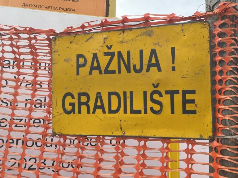 U Srbiji počelo prijavljivanje nelegalnih objekata po novom zakonu