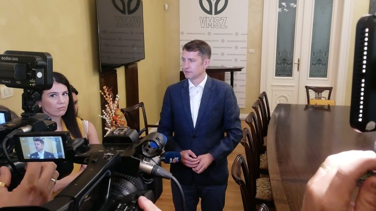 Pastor (SVM): Građani Srbije i Mađarske neće osetiti posledice ekonomske krize