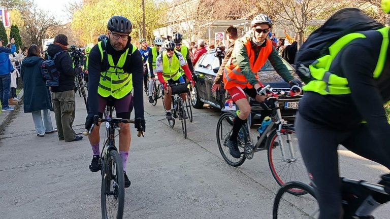 biciklisti protest studenti