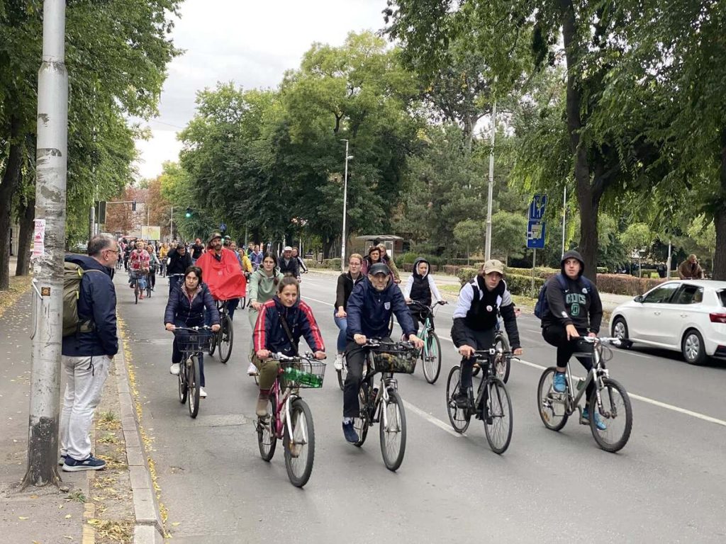 Održana protestna bici tura u Subotici: Ono protiv čega se borimo zahteva zajedničku borbu i ulaganje (FOTO, VIDEO)