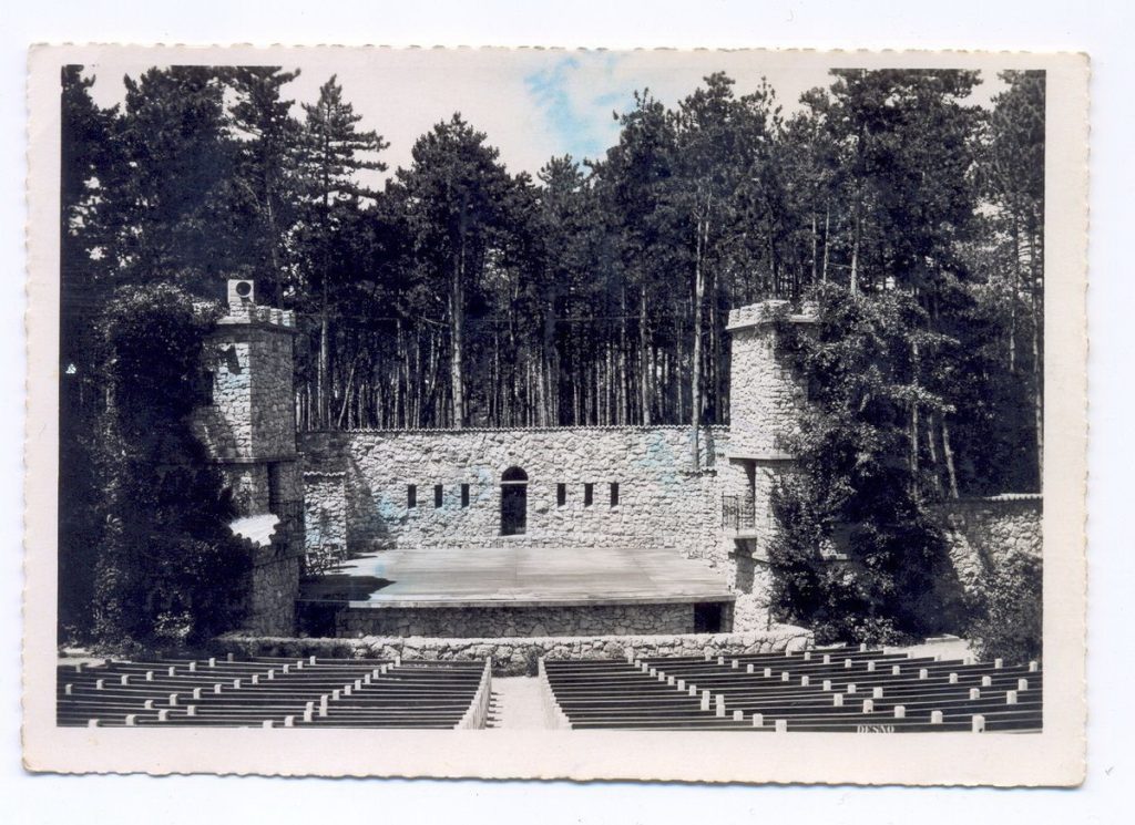 Letnja pozornica na Paliću: Simbol kulture koji povezuje generacije