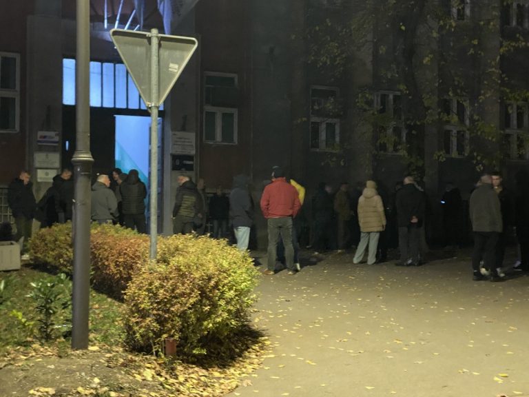 Subotička policija dostavila tužilaštvu deo informacija o napadu na novinarke tokom protesta ispred SNS-a