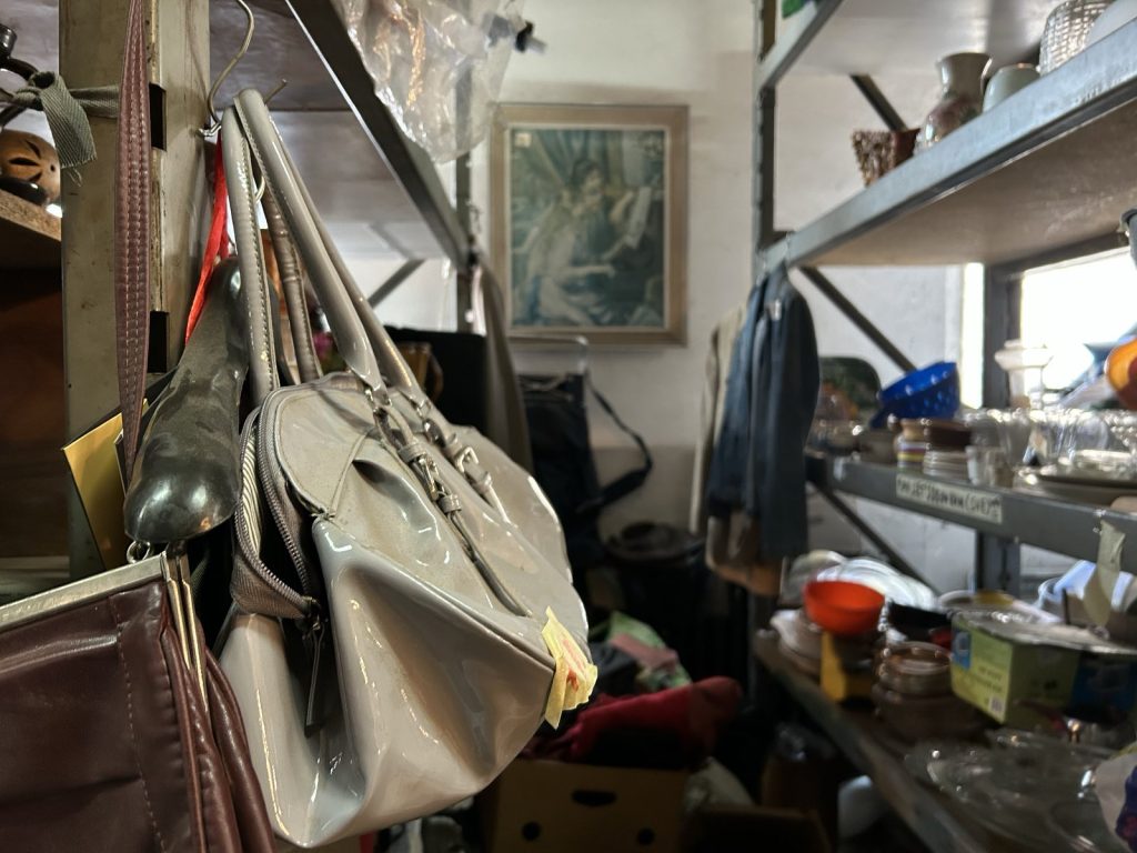 Second-hand kultura: Održivost ili samo moda?