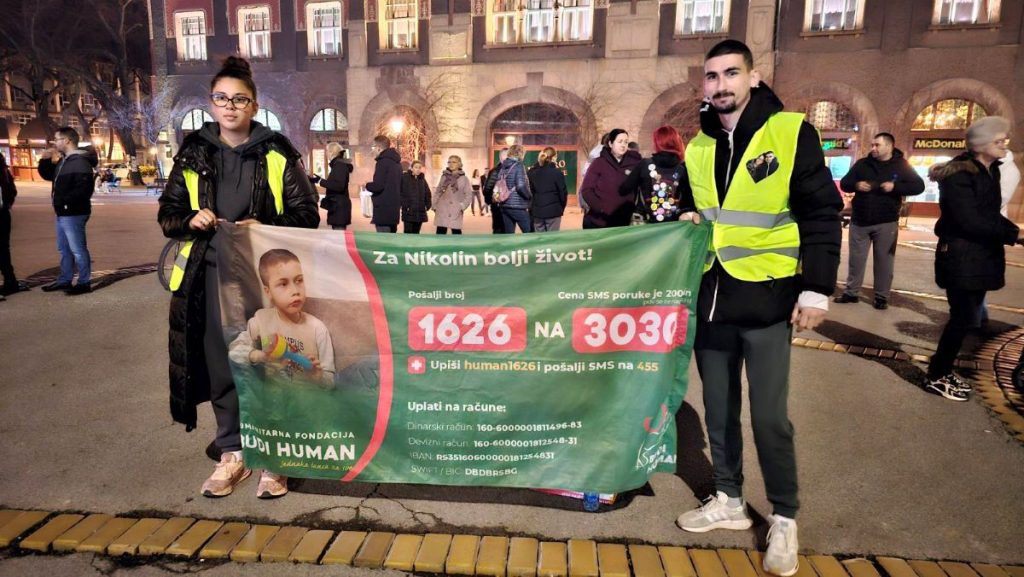 Mladi humanitarci dočekani u centru Subotice: Deca umiru jer ljudi nemaju informacije da im je pomoć potrebna