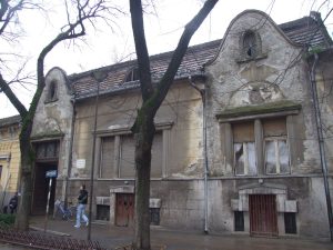 Viktorija Aladžić: Trg Jakaba i Komora 31