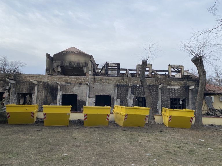 Istraga namerno podmetnutog požara u „Maloj gostioni“ na Paliću i dalje u toku