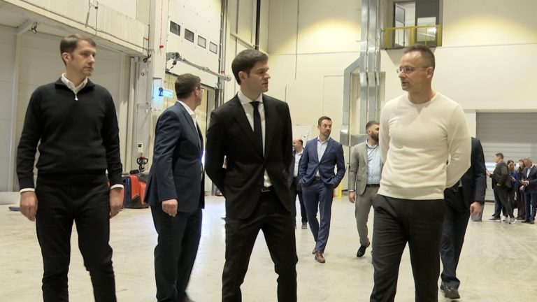 Sijarto u Vojvodini: Nastavak ekonomskog razvoja zavisi od političkog kontinuiteta u Mađarskoj